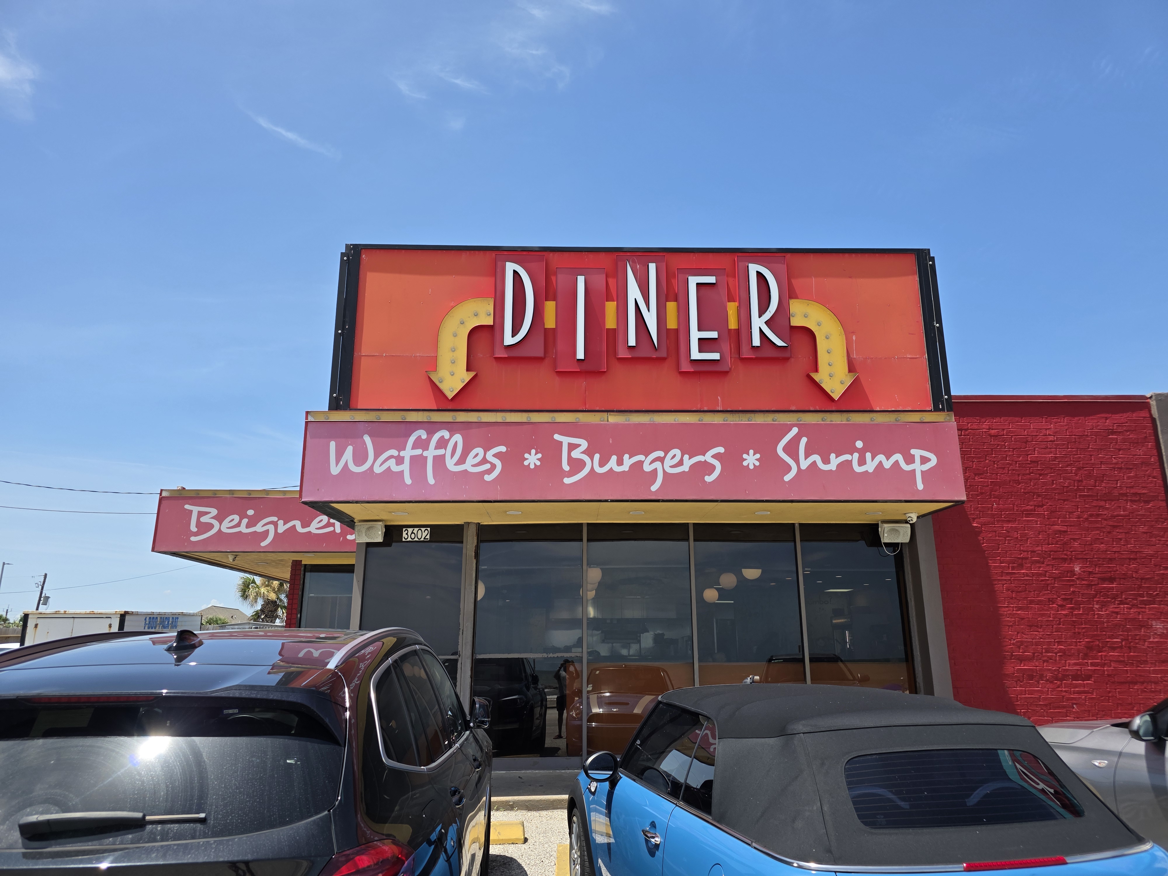 Diner — Retro Illuminated Cabinet Sign